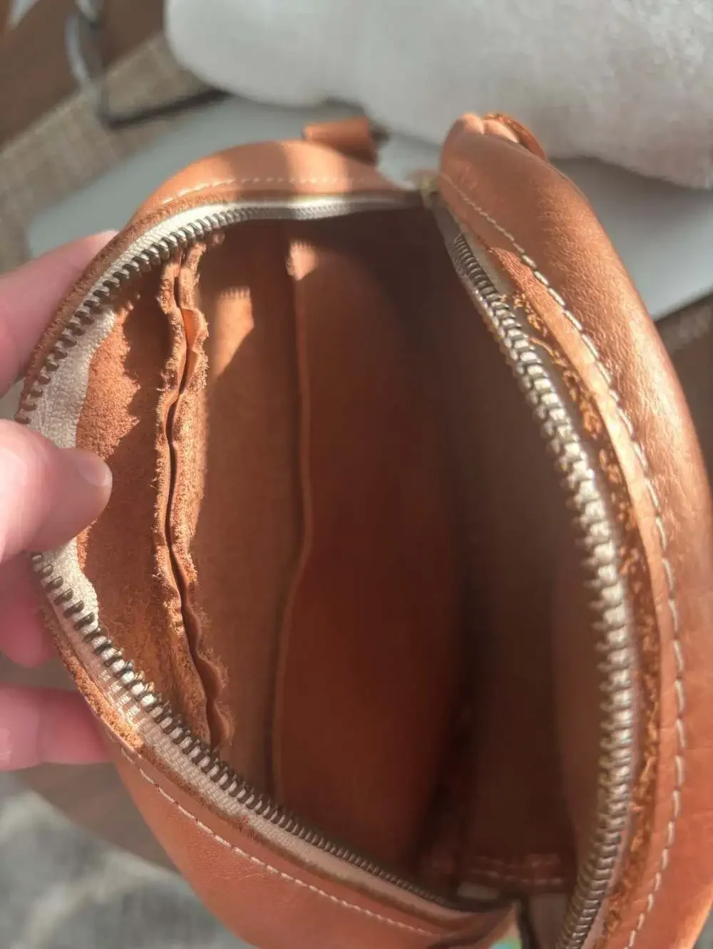 Portland Leather Goods Havana Small Circle Crossbody Bag